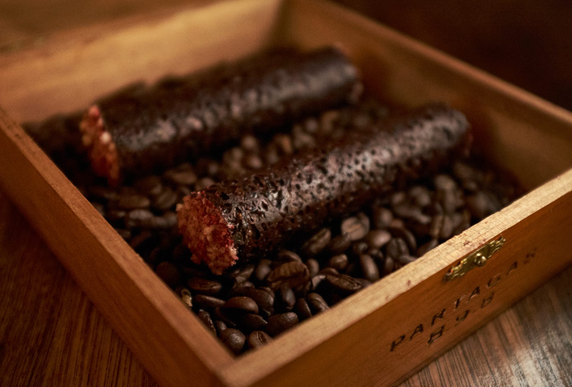 Chocolate and Sesame Cigars - Onda