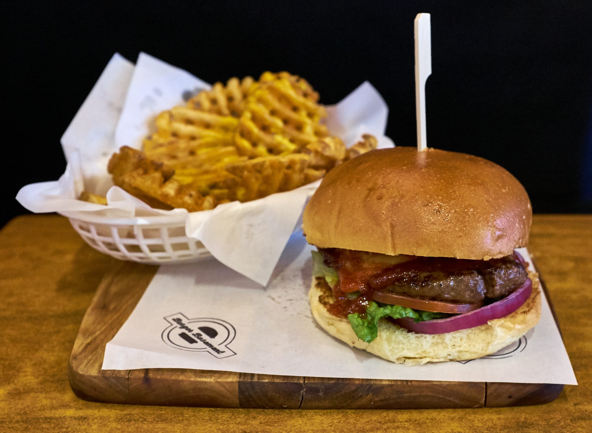 Burger Basement - Pascoe Vale - Suzie Scribbles