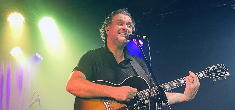 Reverend and The Makers - The Curtin Melbourne - Suzie Scribbles